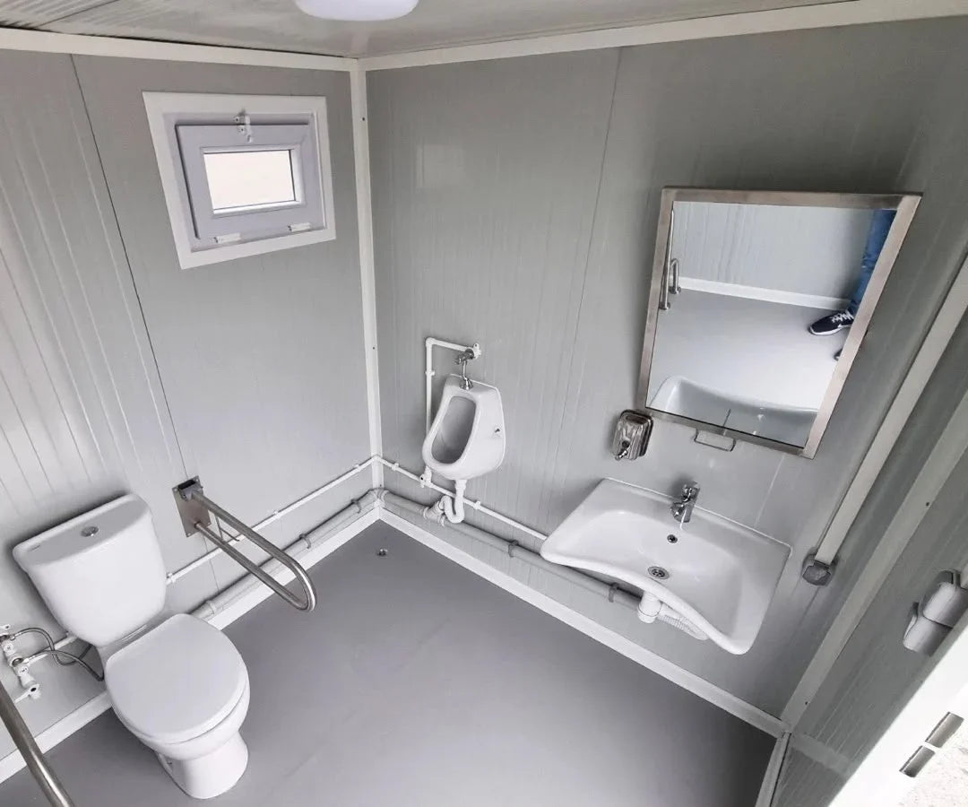 Behinderten Toilette - WC Container mit Rampe - barrierefrei